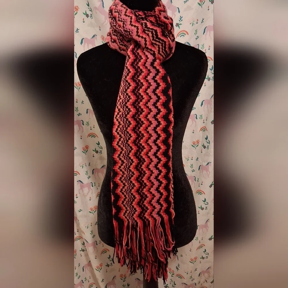 EUC Missoni Pink & Black Zigzag Wool Casual Everyday Winter Blanket Scarf Wrap
